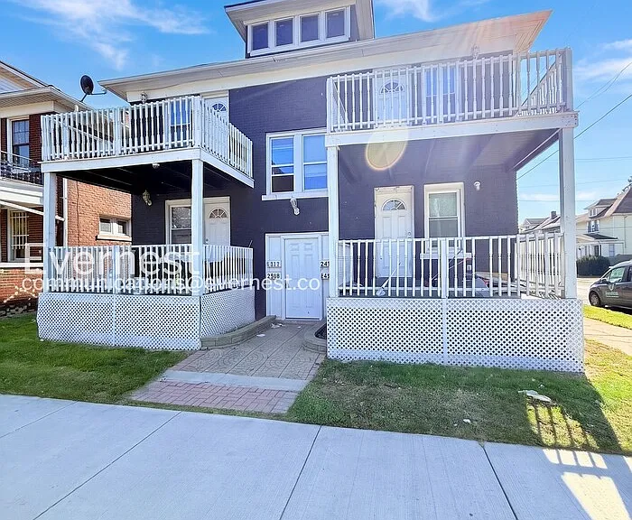 2488 Woodmere St — Photo 1
