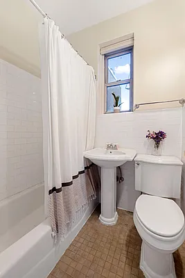 Rented by Compass | media 17