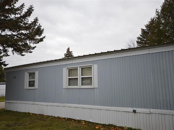 5th image of 526 N Lake St Lot 60