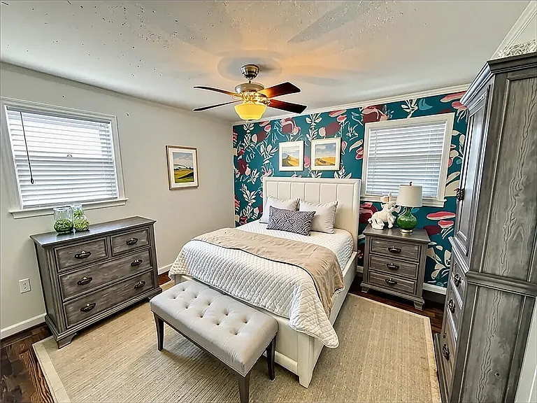 308 Farmington Rd — Photo 14