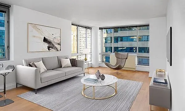 150 E 44th St #38B — Photo 2