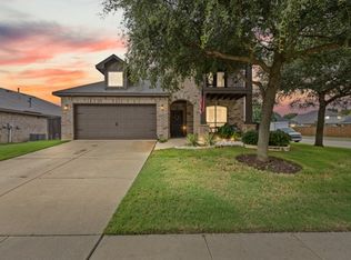 557 Vickie St, Crowley, TX 76036