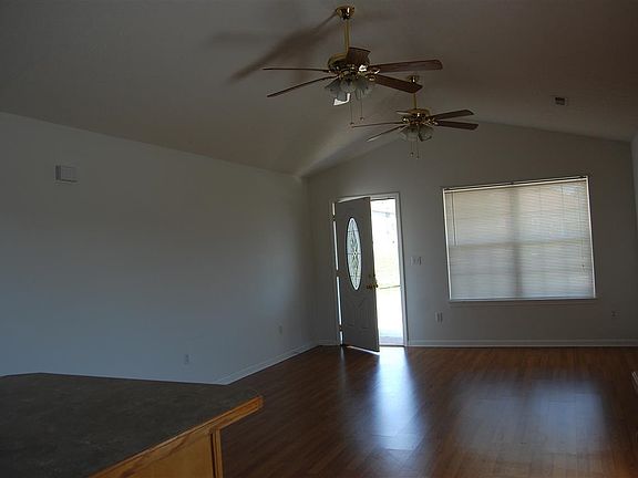 2nd image of 105 N Osprey Ct