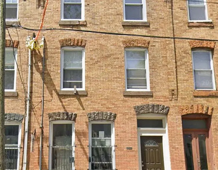 850 N 22nd St #6 — Photo 1