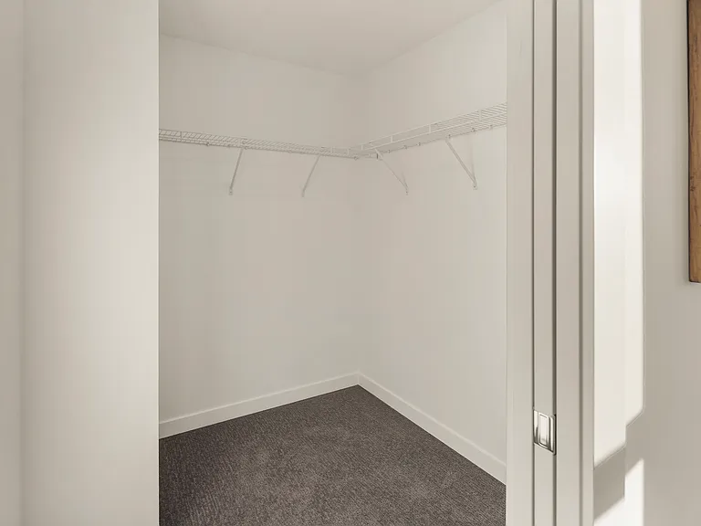 2745 Clare Ave — Photo 12