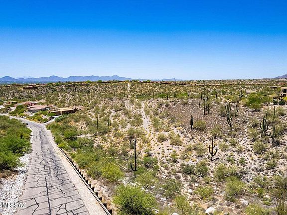 2nd image of 6897 E Snyder Rd Unit 1