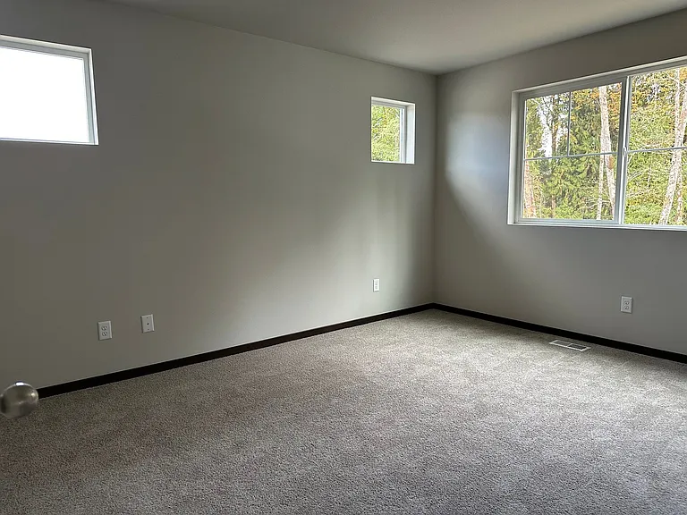 9421 Fairhaven Cir NE — Photo 7