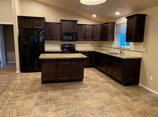 6205 Turf Paradise Dr, Pasco, WA 99301