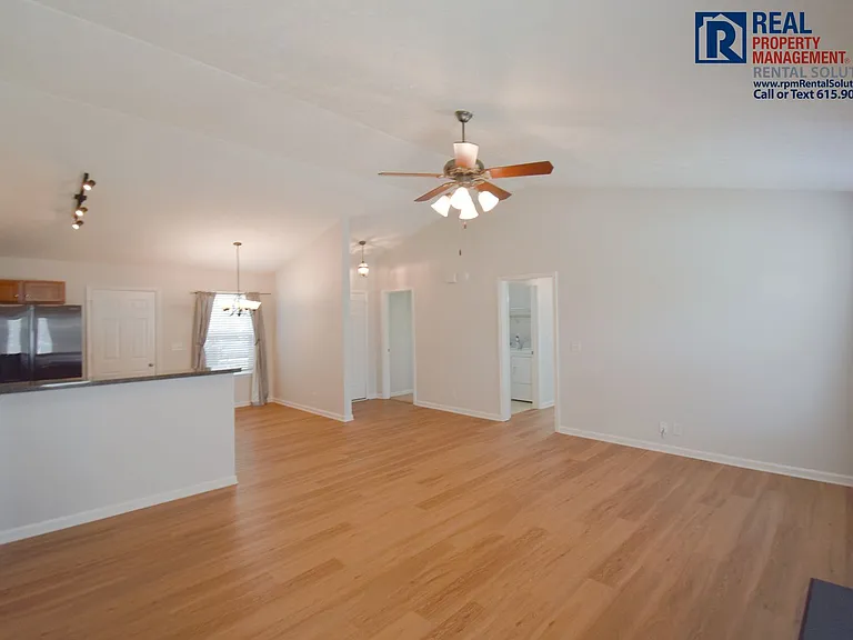 3112 Sherborne Ct — Photo 7
