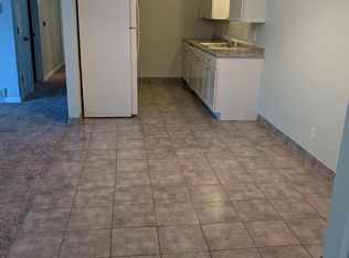 9543 University Ave APT 9, Clive, IA 50325