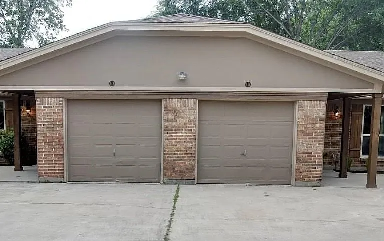 618 Billie Ruth Ln — Photo 1