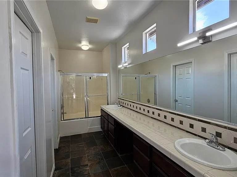 1727 Long Dr — Photo 8