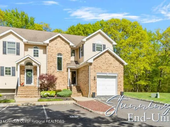 85 Agostina Drive, Holmdel, NJ 07733