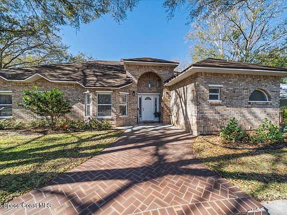 3rd image of 35 River Ridge Dr