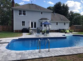 409 Wittington Dr, Chesapeake, VA 23322