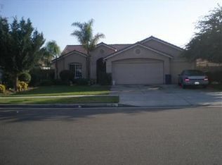 158 W Lindquist St, Kingsburg, CA