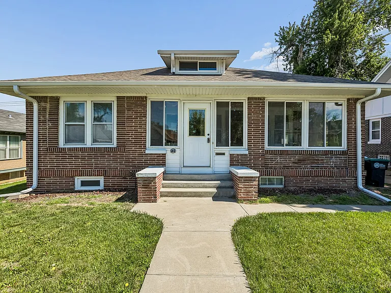 2524 Vane St — Photo 1