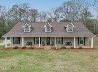 60 Cedar Wood Dr, Perkinston, MS 39573