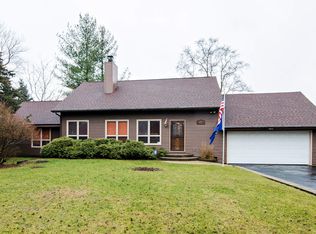 2127 Fairview Ave, Fox River Grove, IL 60021