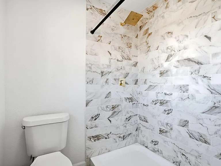 13004 Esplanade St — Photo 12