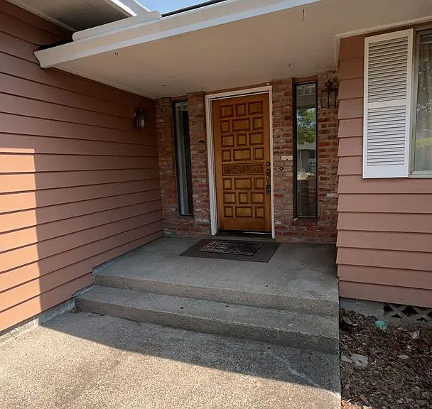 2774 Jessica Cir — Photo 2