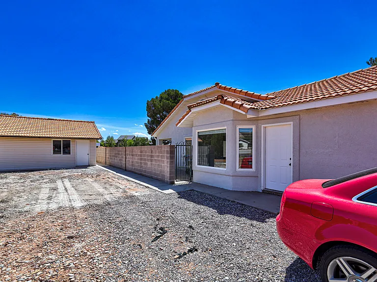 1545 W 5650 N — Photo 44