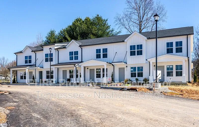 600 Hadley Village Blvd