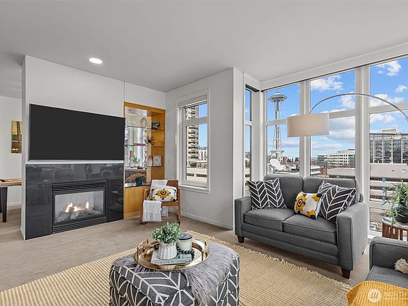 5th image of 2721 1st Avenue #1007