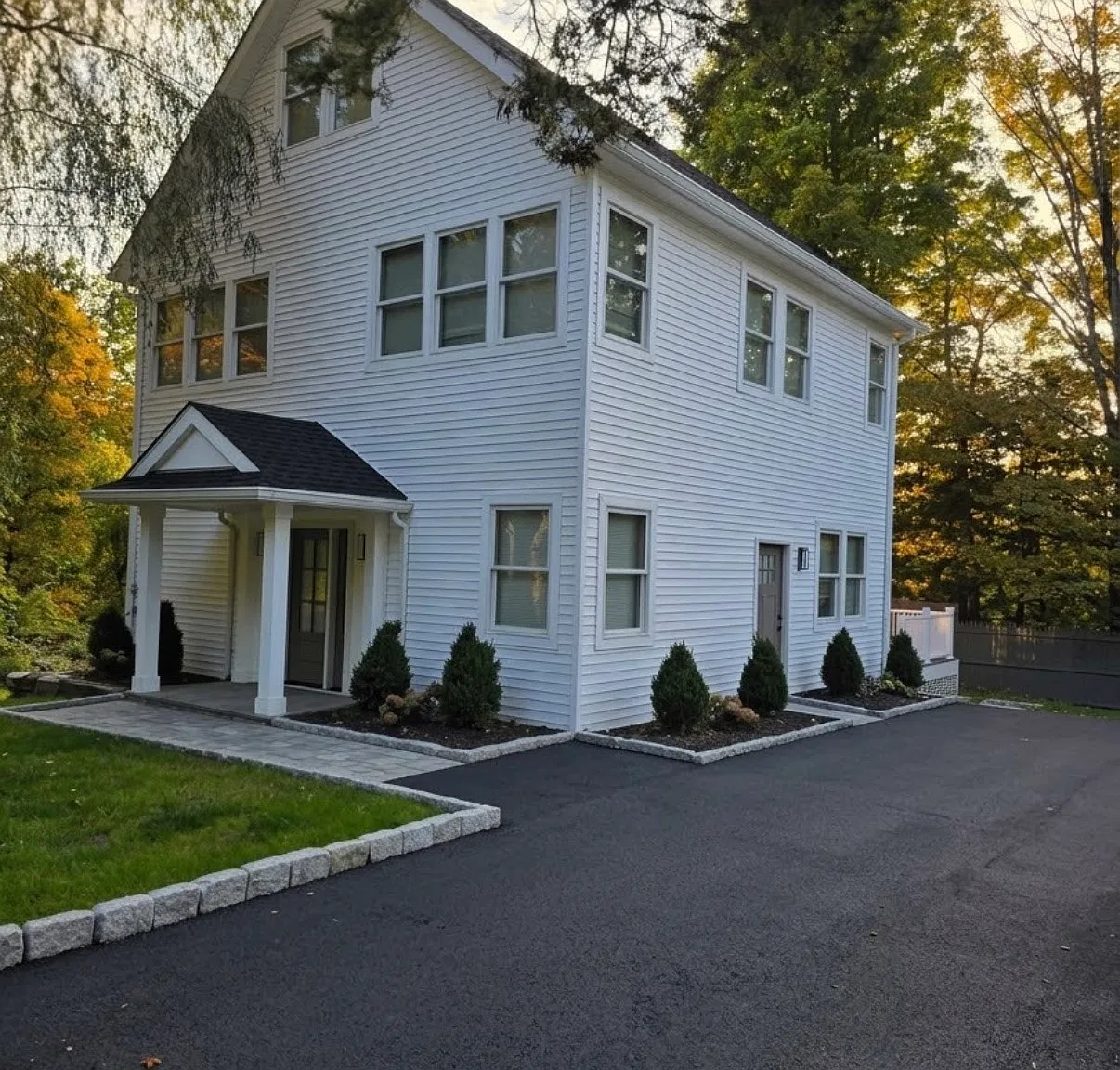 4 bed, 3.5 bath, 2400 sqft, $5,300 — Photo 3