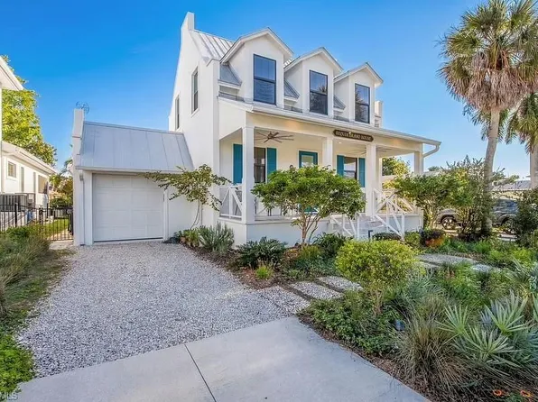 114 JEEPERS DR, NAPLES, FL 34112