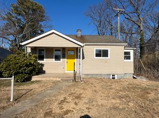 74 Honeycomb Rd, Middle River, MD 21220