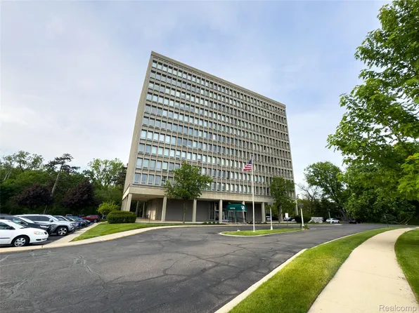 22700 Garrison St APT 809, Dearborn, MI 48124