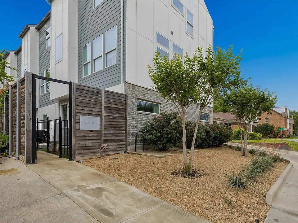 5647 Live Oak St #101