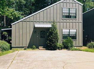 728 McLarty Rd APT 6, Oxford, MS 38655