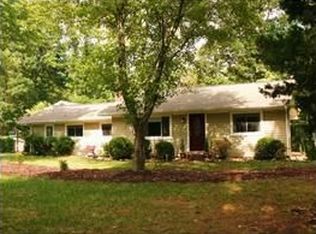 10 Deer Run Ln, Columbus, NC 28722