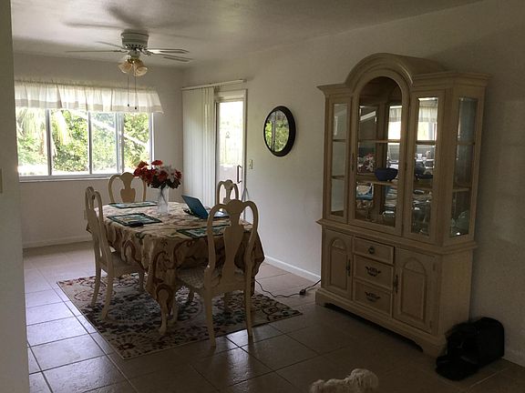 4th image of 1711 SE Cascella Court