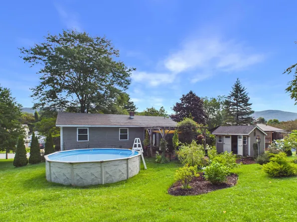 4 Newport Drive, Rutland City, VT 05701