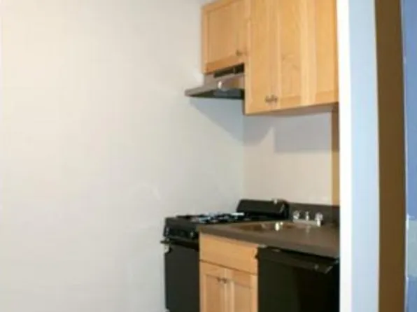 512 E 5th St, Brooklyn, NY 11218