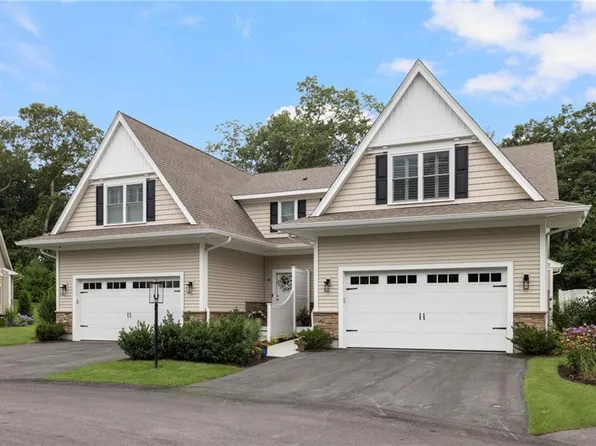 70 Tourjee Ln, North Kingstown, RI 02852