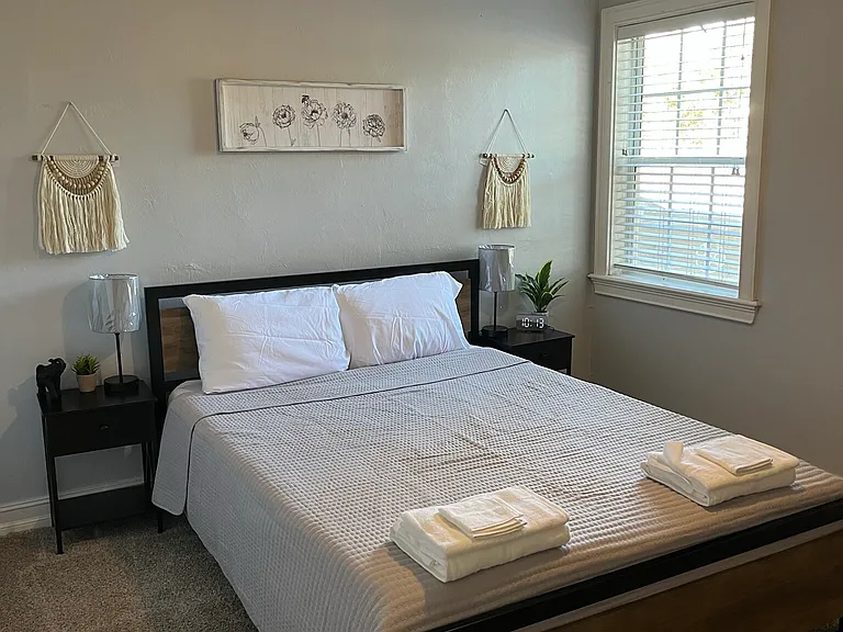 La Mediterranean Apartments — Photo 23