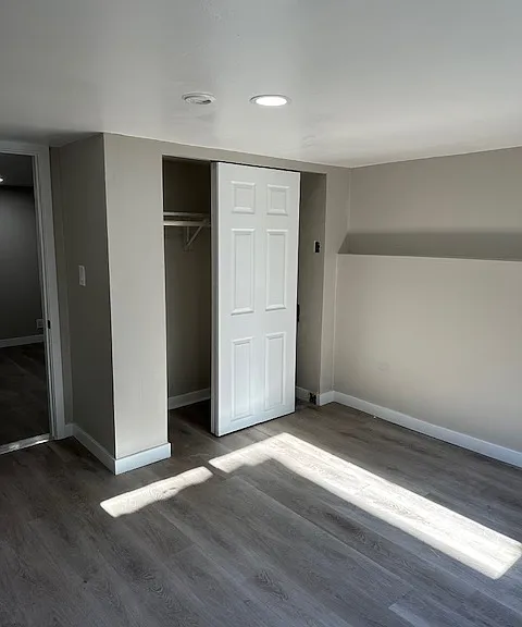 544 S Donovan St #B — Photo 12