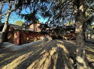 6055 Castlewood Ln, Colorado Springs, CO 80918