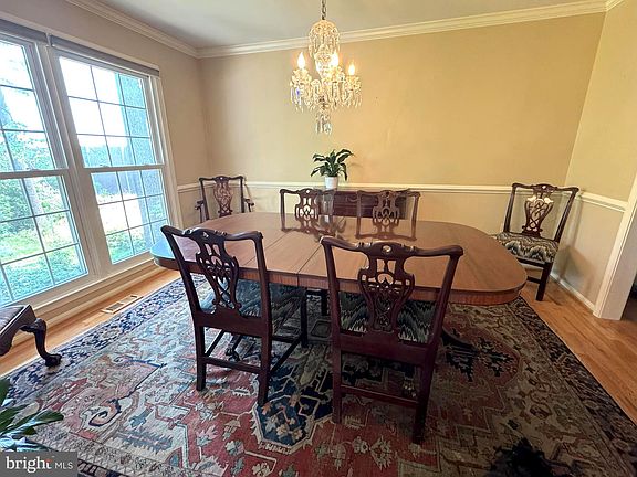 4th image of 13701 Eastcliff Cir
