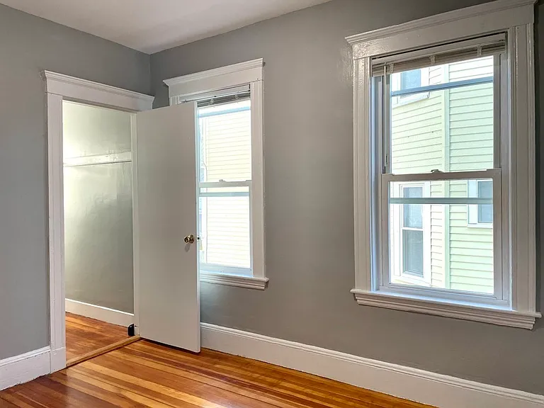 29 W Tremlett St #1 — Photo 6