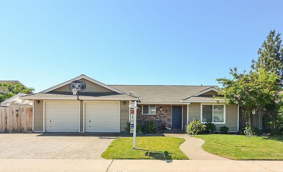 1st image of 716 Evergreen Way