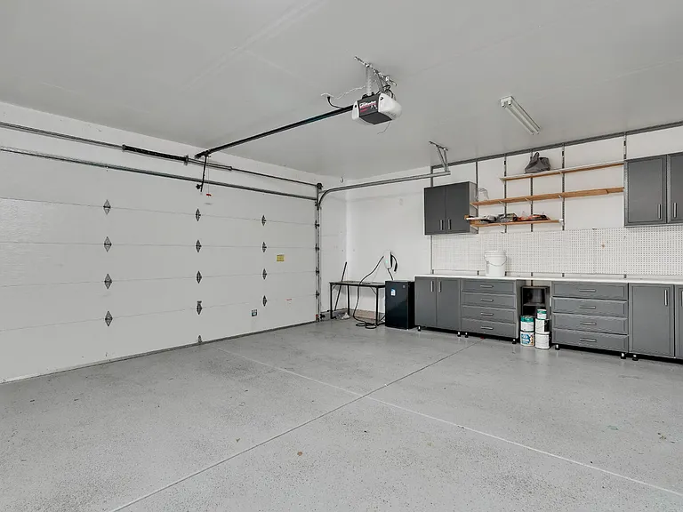675 W Esplanade Dr — Photo 34