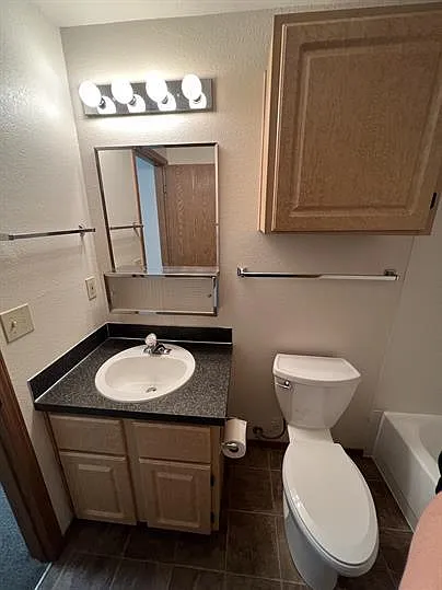 514 Maple Ave #101 — Photo 11