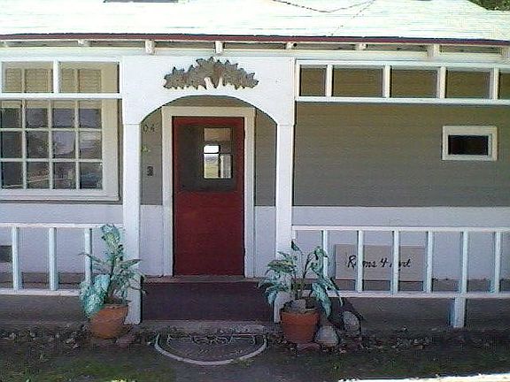 Front door to the middle house.
