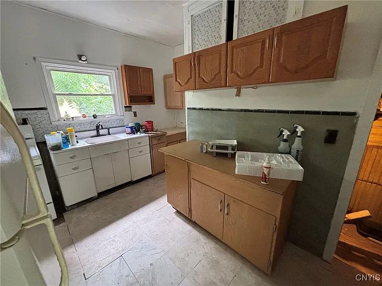 304 Hartson St — Photo 14