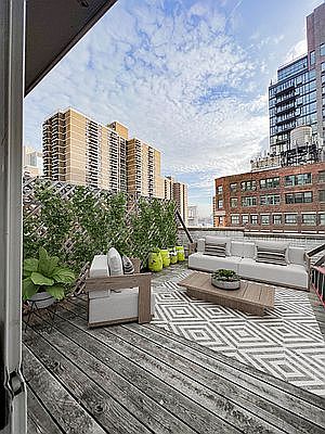 1st image of 88 Fulton St #619
